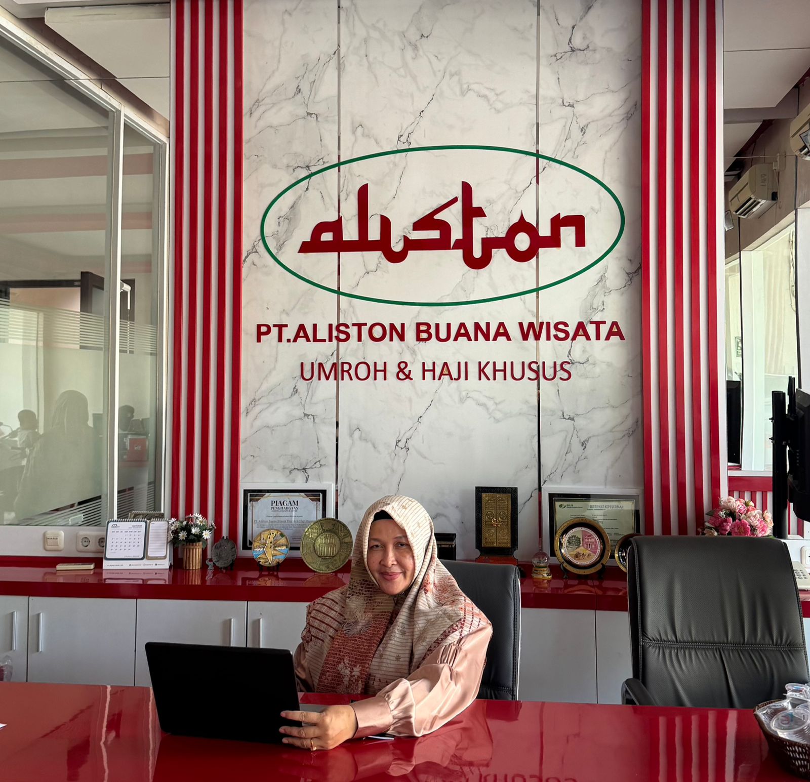 Kantor pusat Aliston travel haji dan umrah di Sidoarjo
